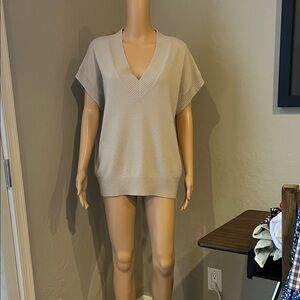 Allude Cashmere V-Neck Sweater in Cream S